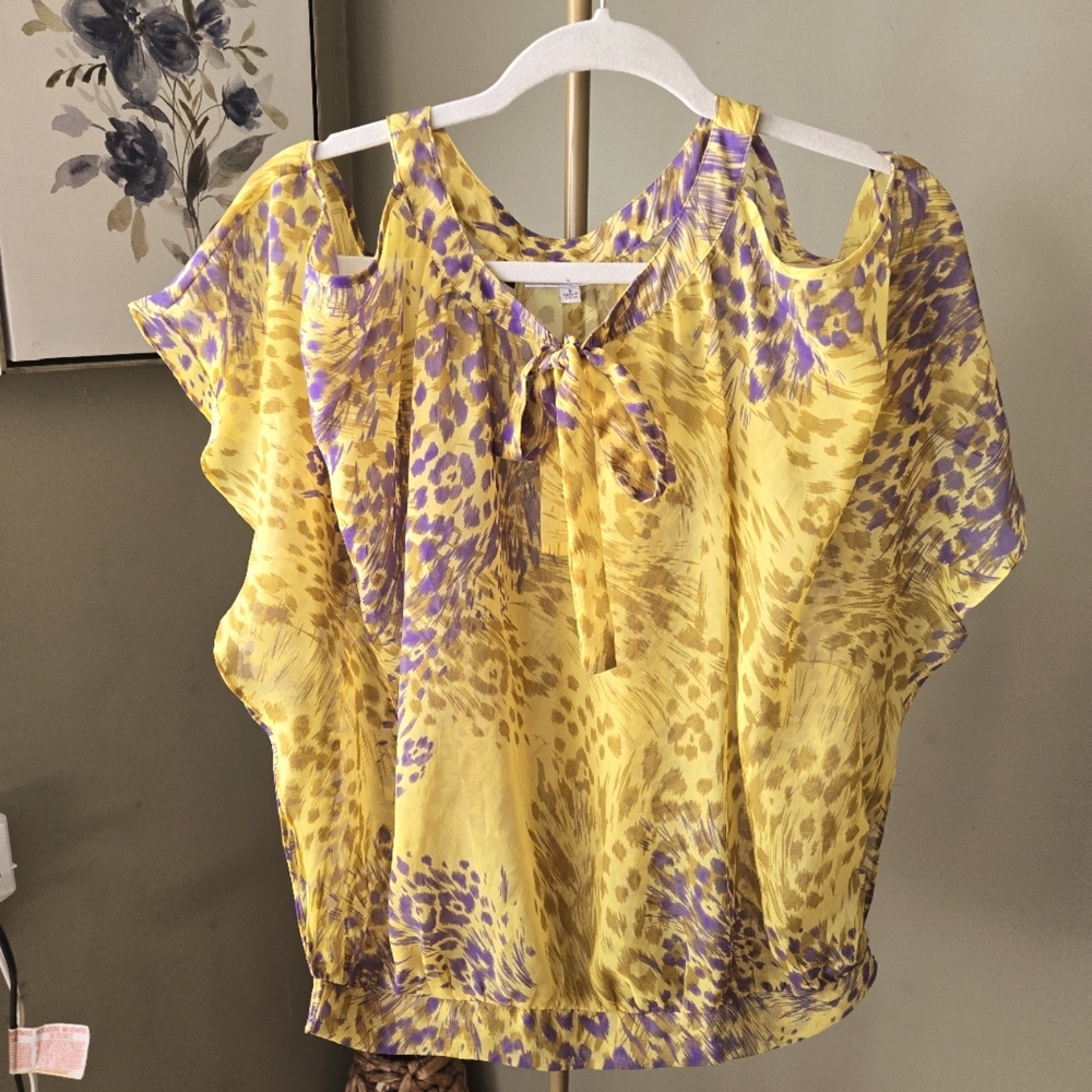 Jennifer Lopez Blouse sz Small